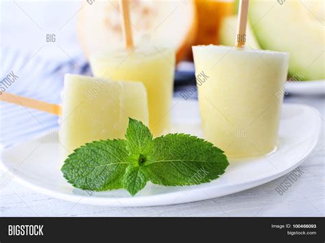 Melonice. Meyd-835